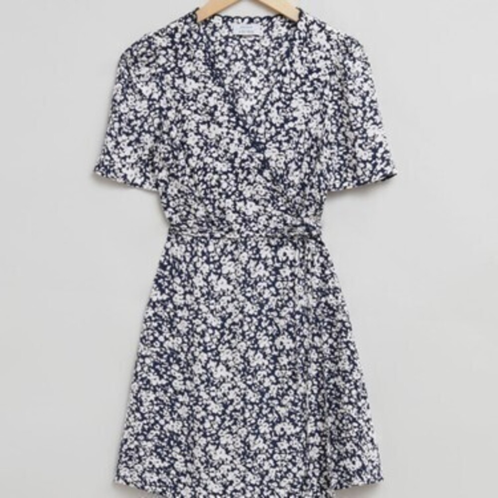 & Other Stories Printed Scallop Wrap Mini Dress in Navy & White Size 6